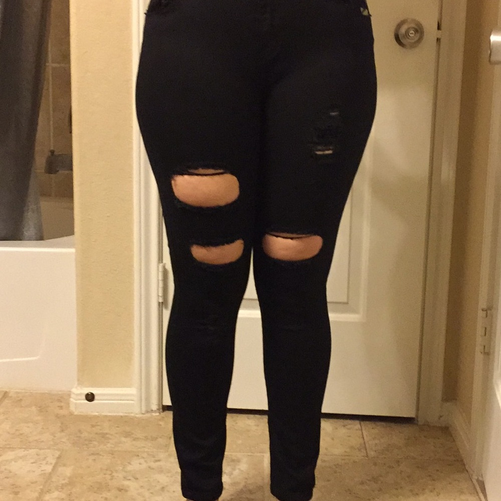 Distressed black Skinny Jeans